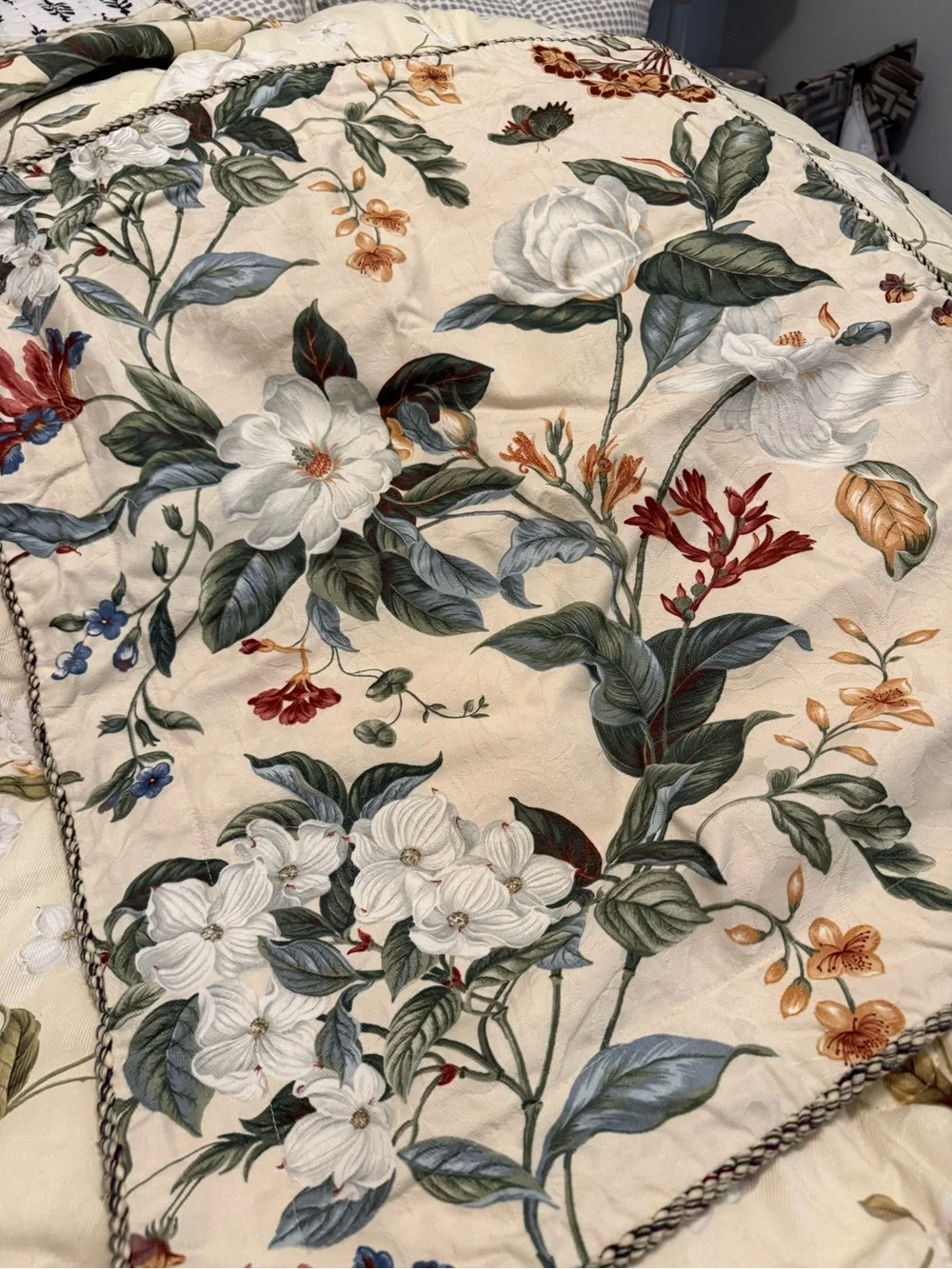 Reversible designer Waverly Floral Cream Botanical comforter and shams